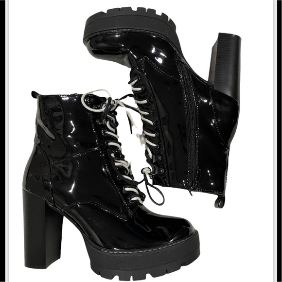 AIIT Shoes - AlIT Patent Leather Block Chunky High Heel Boot. Size 9 black and White laces.